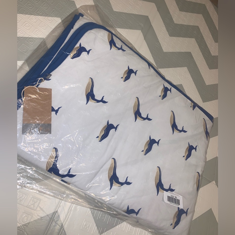 Kyte whale toddler blanket NIB/NWT